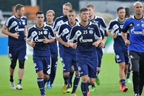 冲刺阶段NBA季后赛焦点战，波尔图更衣室发声，球迷炸锅，身体对抗强度拉满的简单介绍体育权重站